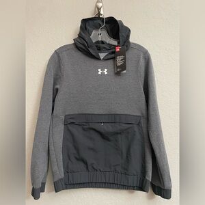 Under Armour Youth Gray Hoodie with kangaroo pocket - Size Youth Large